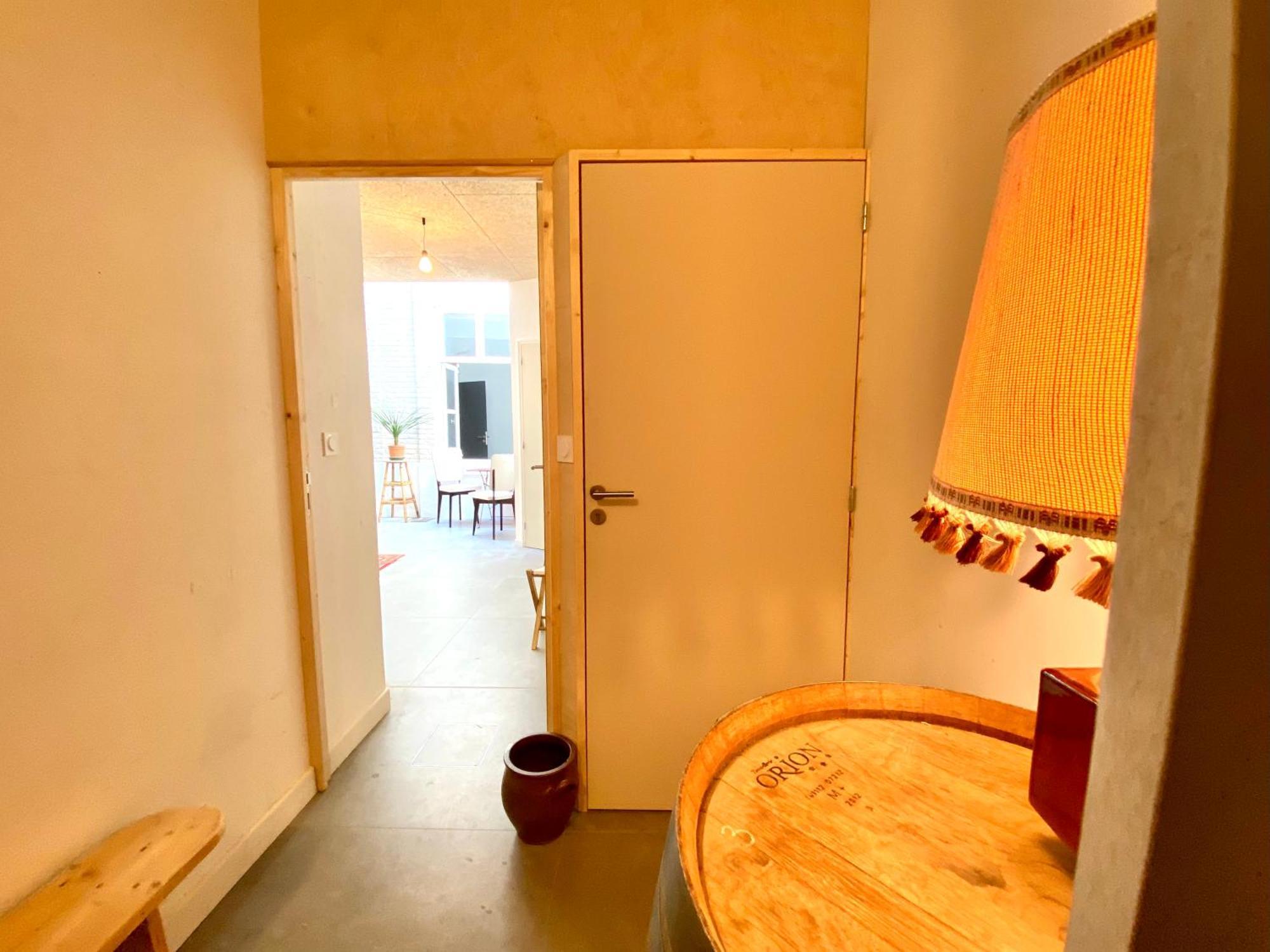 Oasis Urbaine - Spacieux Et Calme Avec Patio ลีลล์ ภายนอก รูปภาพ