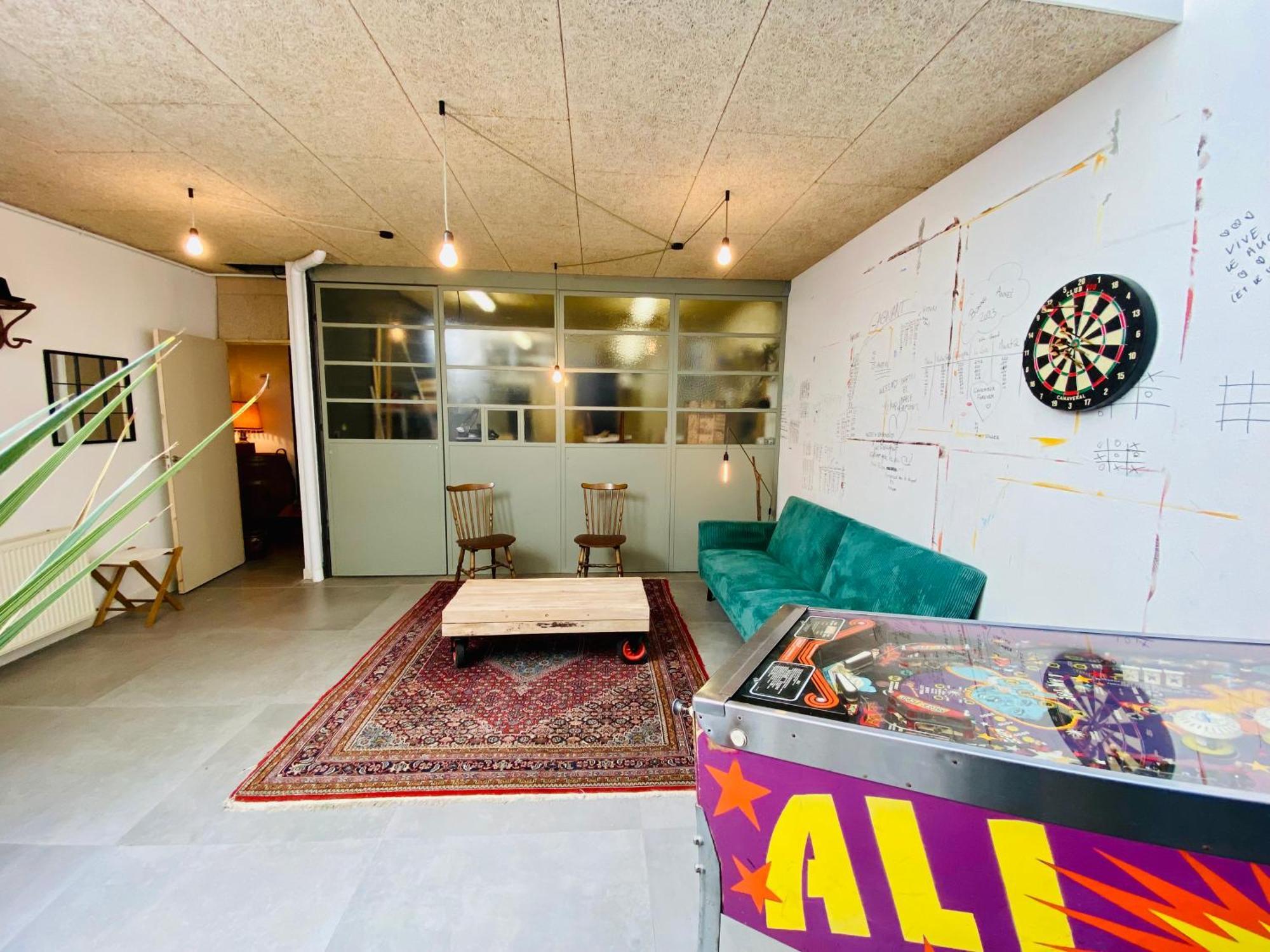 Oasis Urbaine - Spacieux Et Calme Avec Patio ลีลล์ ภายนอก รูปภาพ