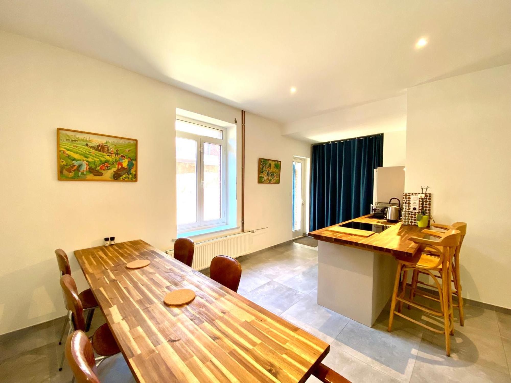 Oasis Urbaine - Spacieux Et Calme Avec Patio ลีลล์ ภายนอก รูปภาพ