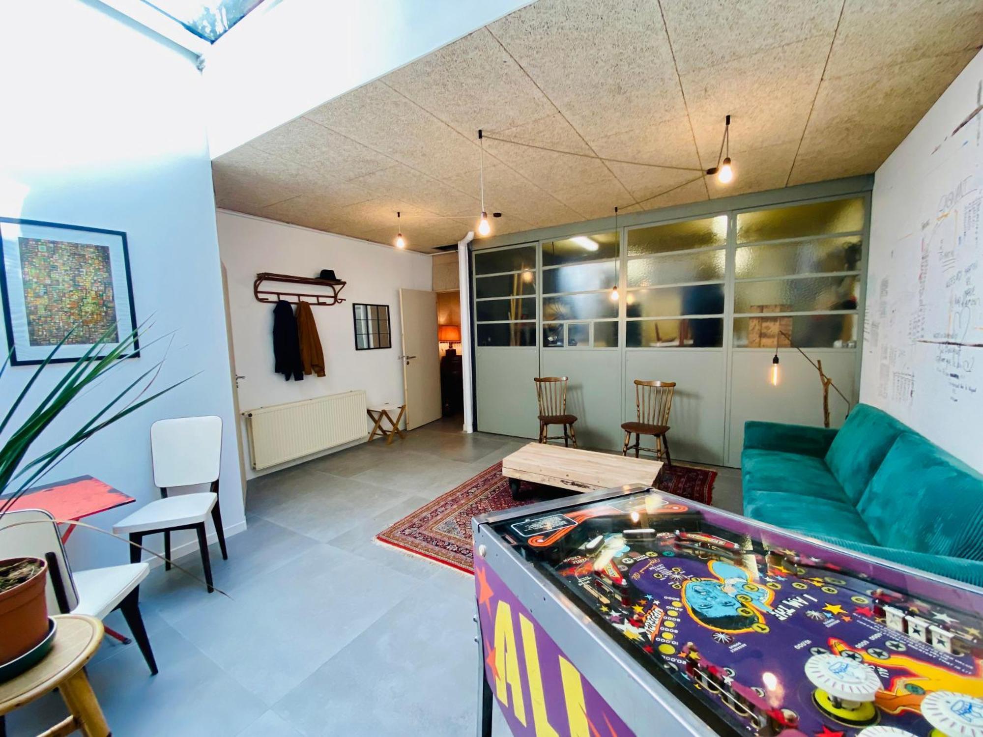 Oasis Urbaine - Spacieux Et Calme Avec Patio ลีลล์ ภายนอก รูปภาพ