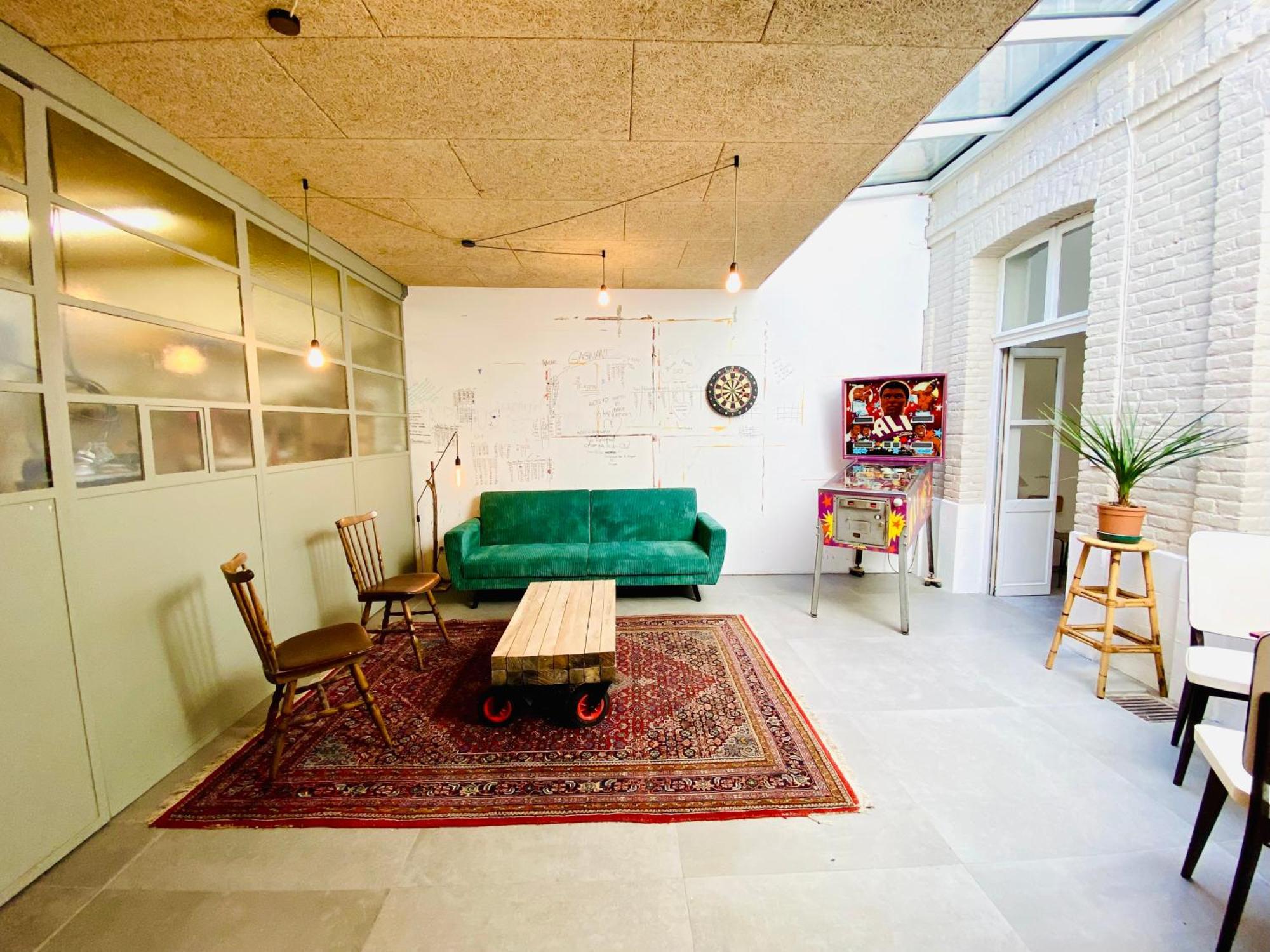 Oasis Urbaine - Spacieux Et Calme Avec Patio ลีลล์ ภายนอก รูปภาพ